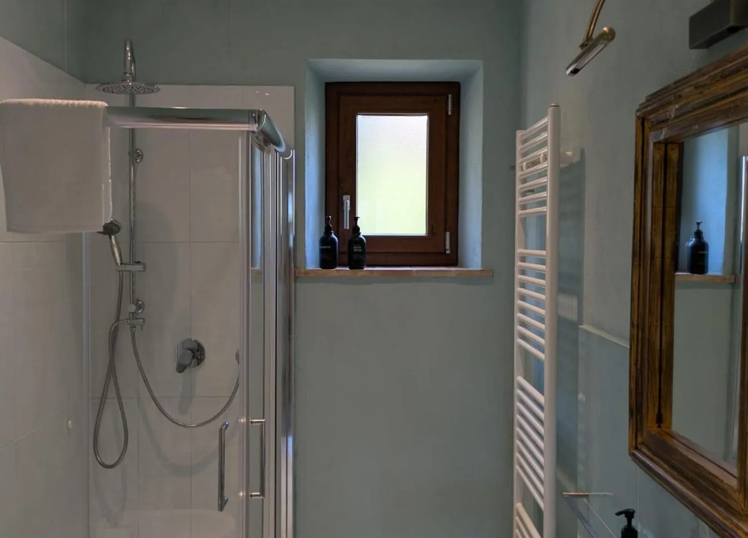Bed and Breakfast A Casa Da Agata Лоро-Чуффенна